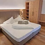 Edelweiss 3*