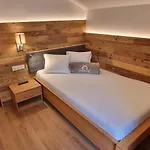 Hotel Edelweiss 3*