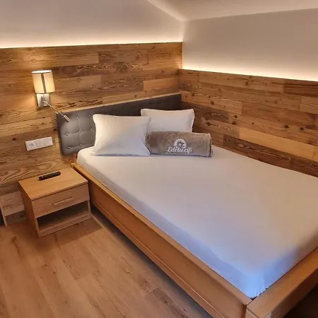 Hotel Edelweiss 3*
