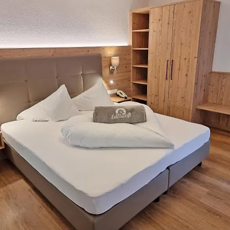 Edelweiss 3*